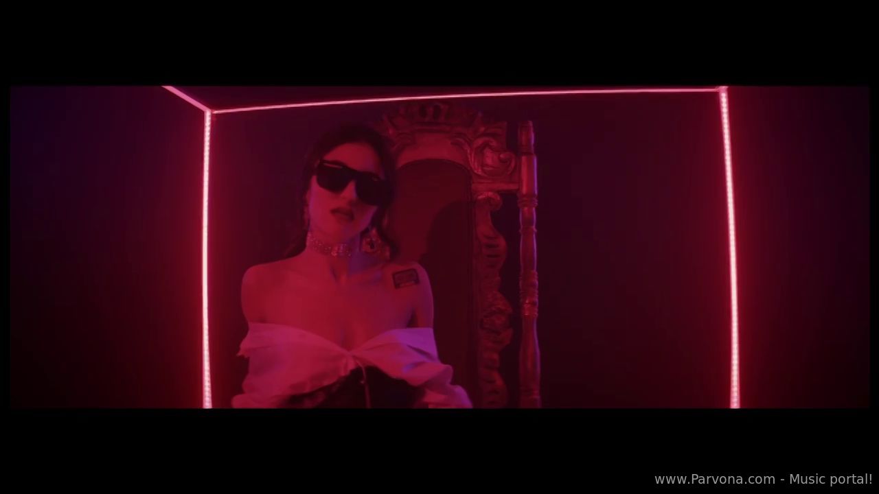Kristina Si ft. Dima No One - Кто Тебе Сказал (HD Video)