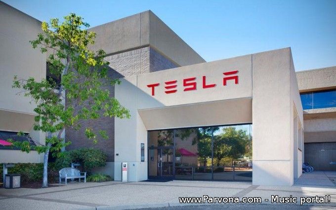 Tesla kompaniyasi Model S elektrokarining ikkita arzonroq versiyasini taqdim etdi