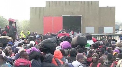 Франциядаги Кале қочоқлар лагерида яшовчилар мажбуран эвакуация қилинди